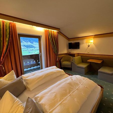 Hotel Ladestatthof à Neustift im Stubaital Extérieur photo