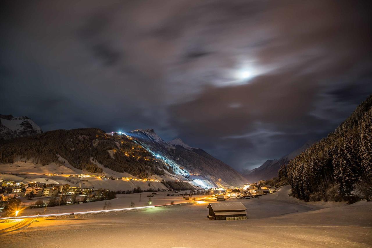 Hotel Ladestatthof à Neustift im Stubaital Extérieur photo
